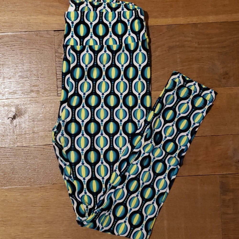 NWOT LuLaRoe OS Leggings